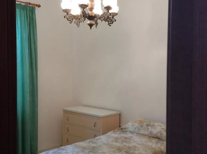 Hotel Butts Dorm Victoria